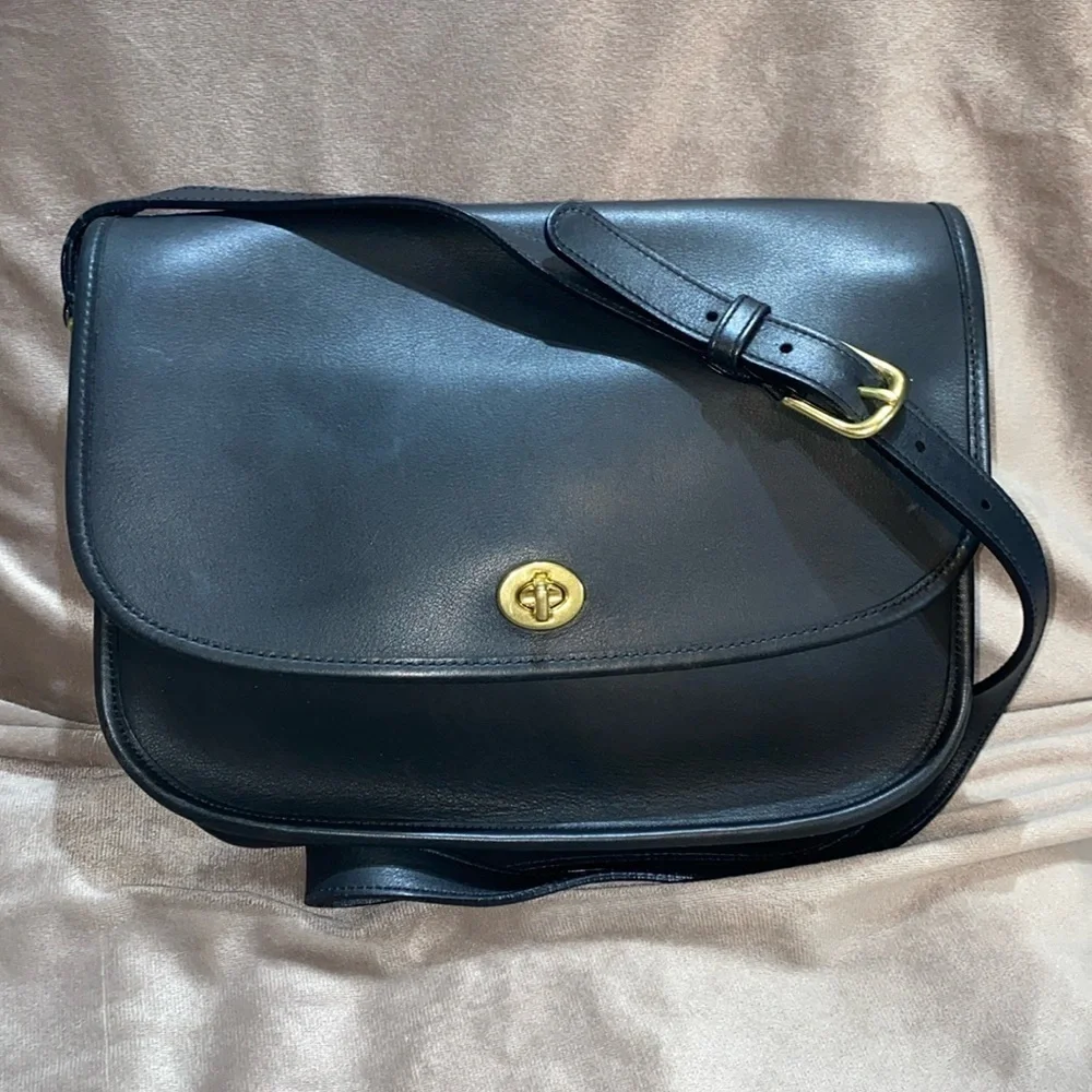 Vintage Coach City Bag 9790 Legacy black leather excellent condition